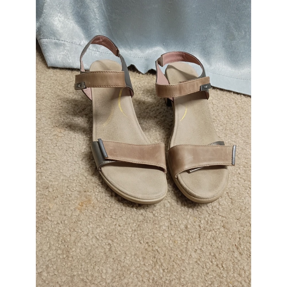 Naot Womens Intact Sandal Size 42 US 11 Tan Leather Adjustable Strap Block Heel - Picture 2 of 9